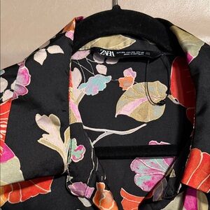 Zara Women's Black Multicolor Floral Blazer